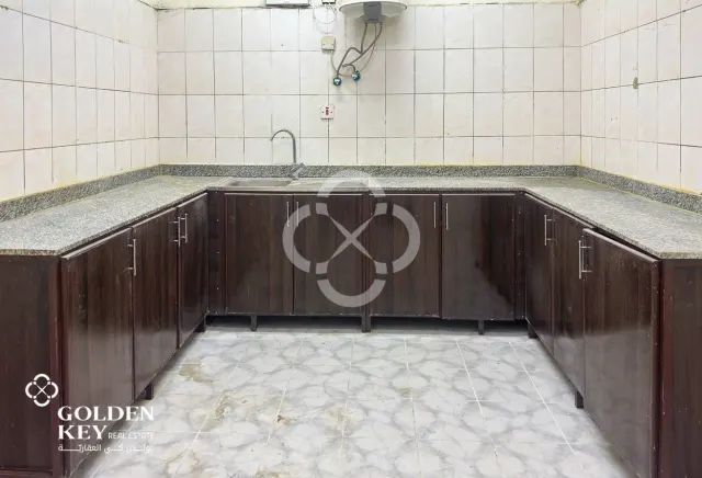 122 Rooms+2 Stores Available for Rent | Industrial