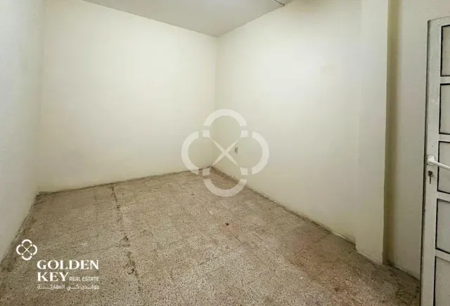 122 Rooms+2 Stores Available for Rent | Industrial