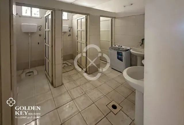 122 Rooms+2 Stores Available for Rent | Industrial