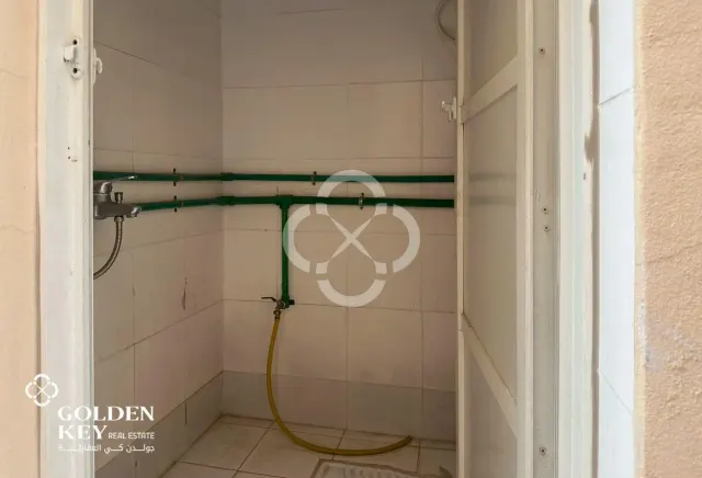 122 Rooms+2 Stores Available for Rent | Industrial