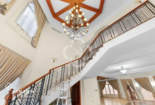 Luxury 5BR+Maid with Garden View | Semi Furnished