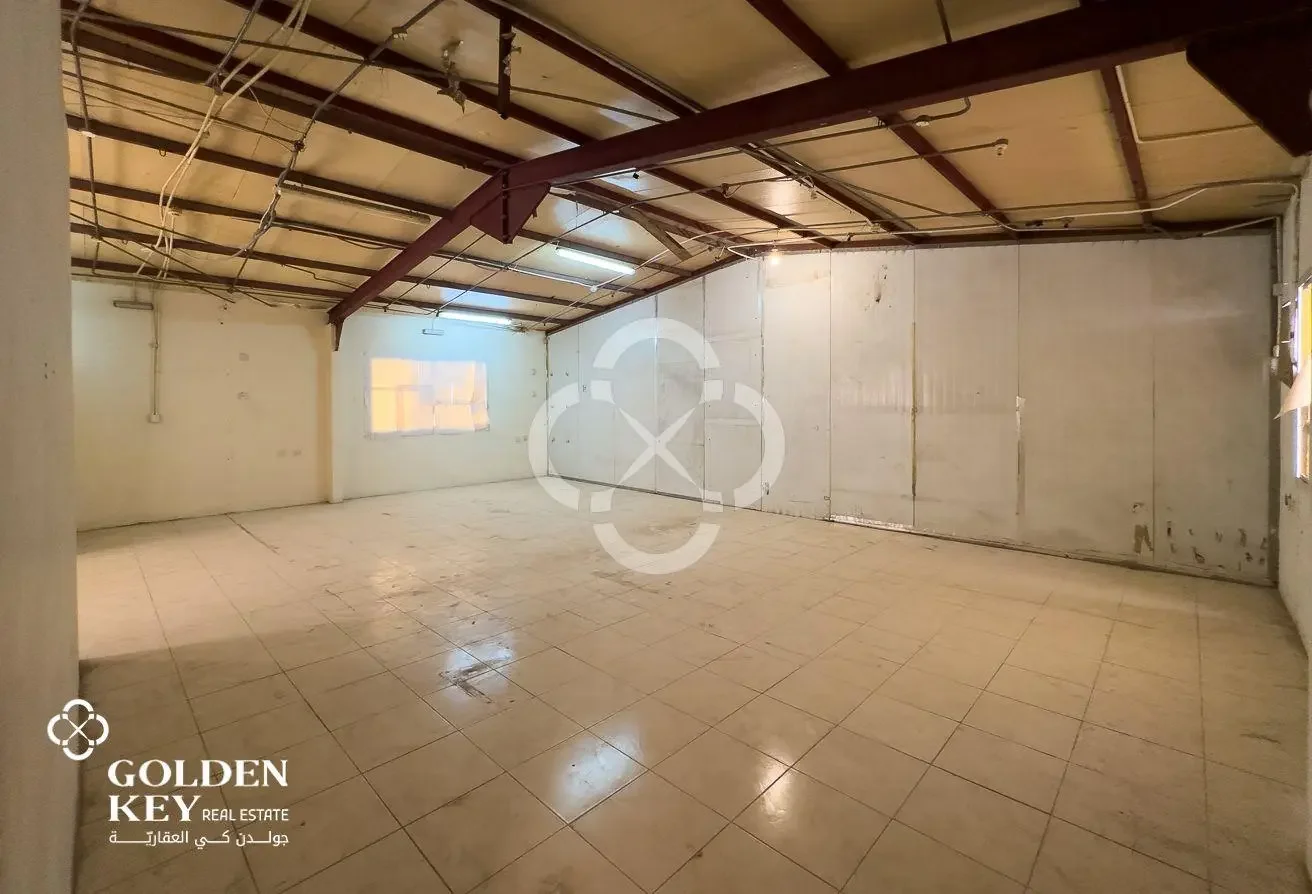23 Rooms with Store Available for Rent| Industrial