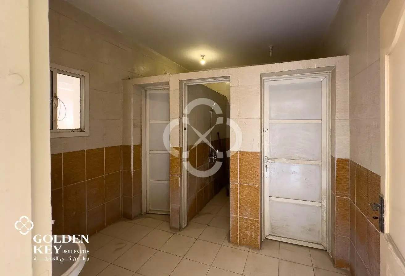 23 Rooms with Store Available for Rent| Industrial