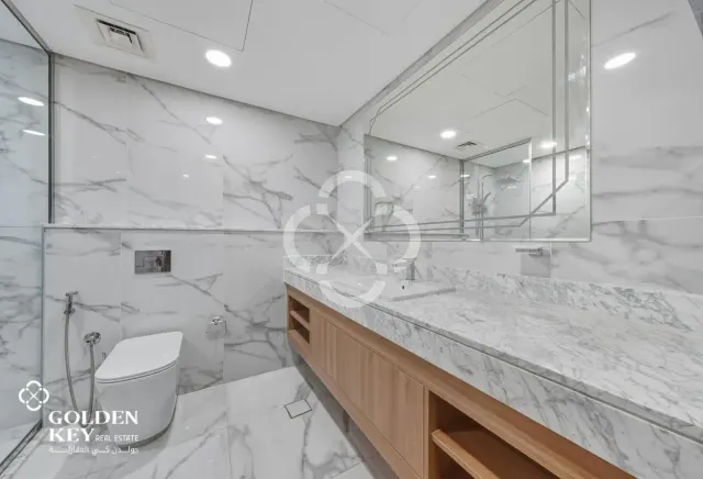 Vendome Mall View | Luxury 2BR with Balcony