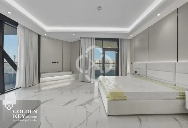 Vendome Mall View | Luxury 2BR with Balcony