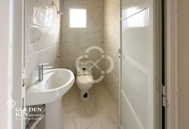 1000 sqm | General Warehouse in Birkat Al Wamer