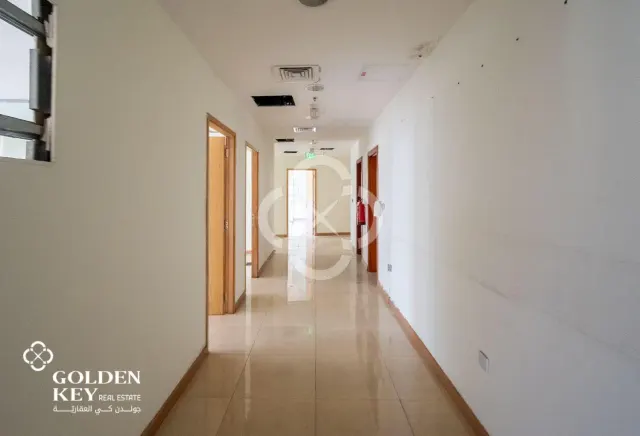 Ready-to-Move Office for Lease in West Bay