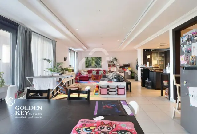 Spacious 2BR+Maid in Porto Arabia| SF | Sea View