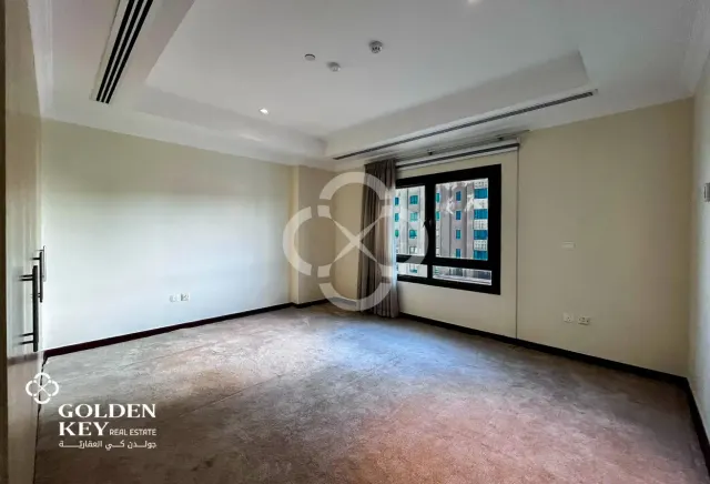 Stunning 2 Bedroom w/ Marina View in Porto Arabia
