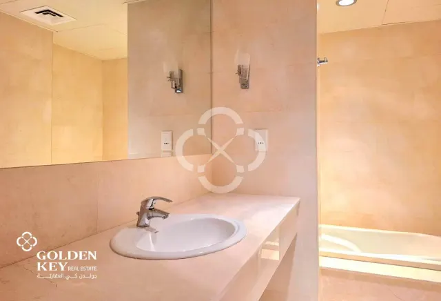 Amazing 3 Bedroom with Full Sea View
