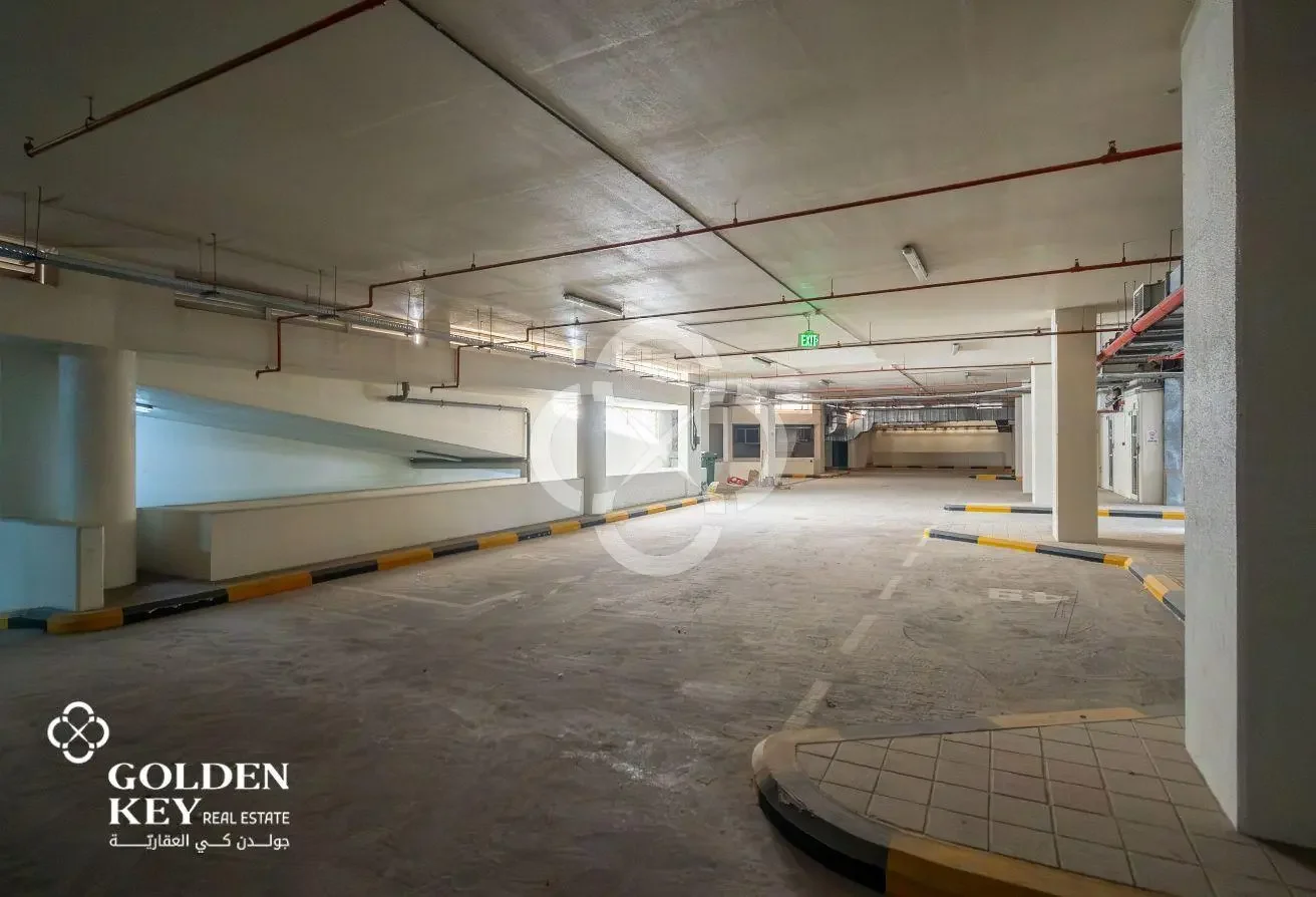 Commercial Building for Lease | D-Ring Road