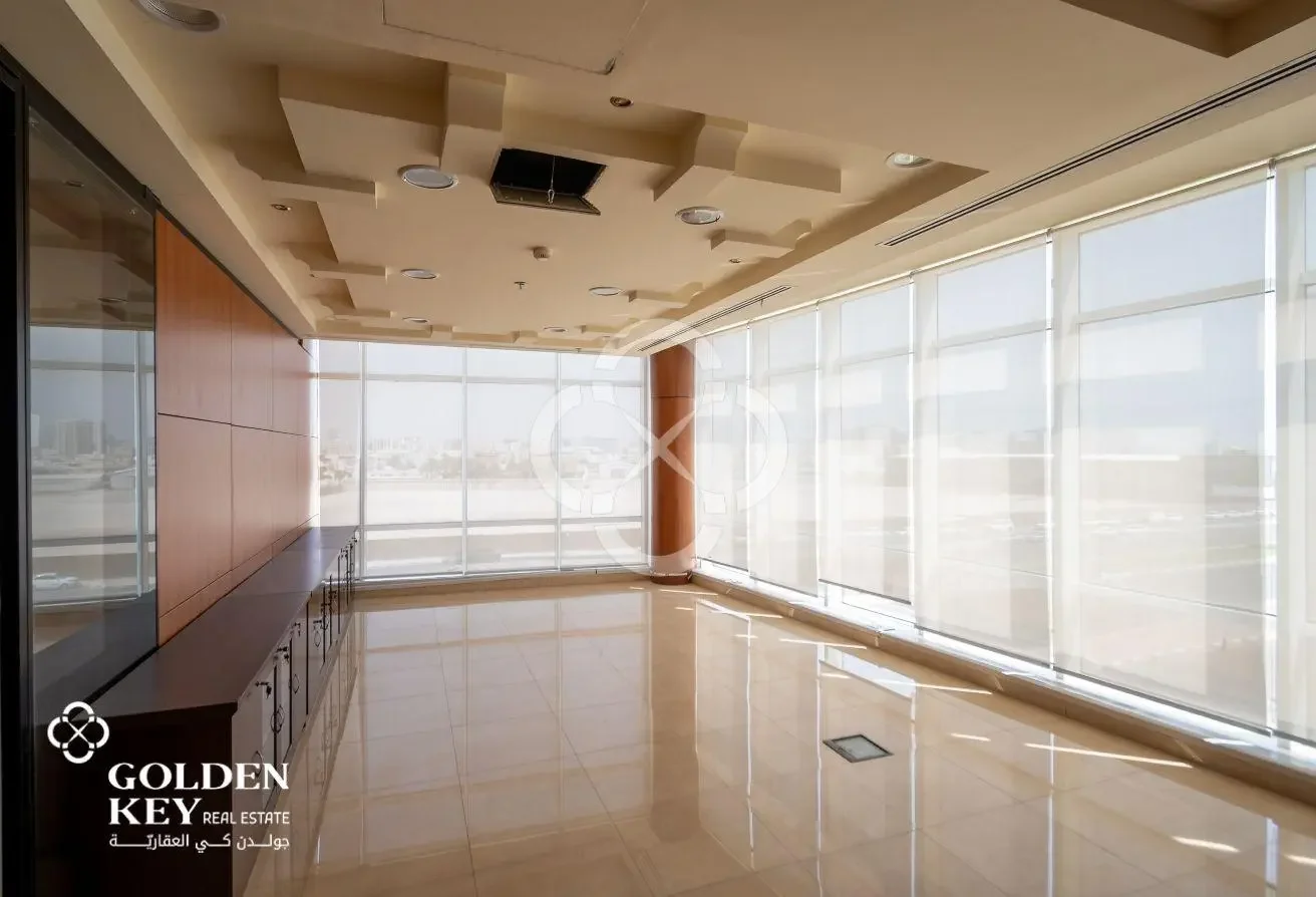 Commercial Building for Lease | D-Ring Road