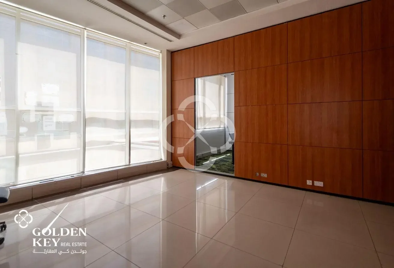 Commercial Building for Lease | D-Ring Road