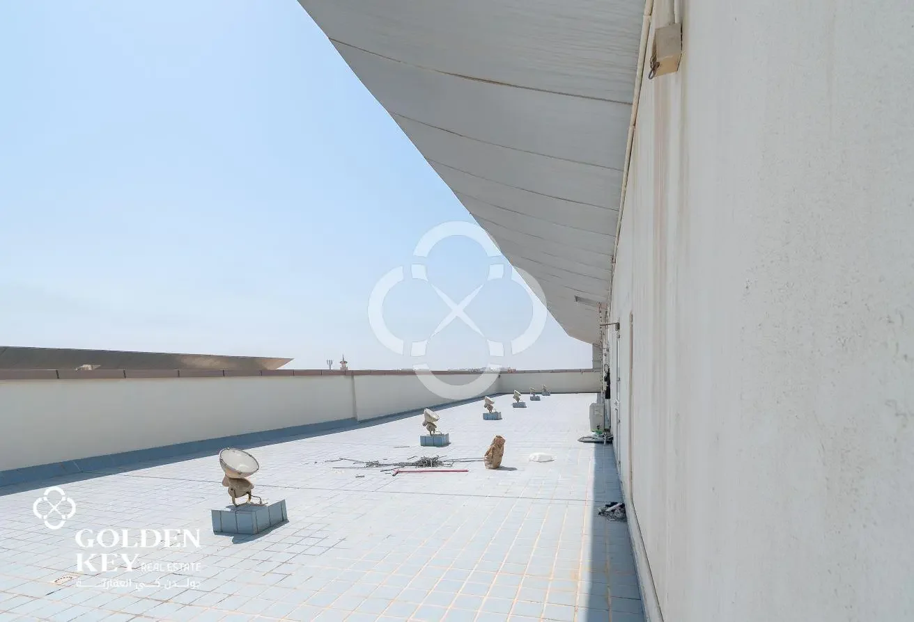 Commercial Building for Lease | D-Ring Road