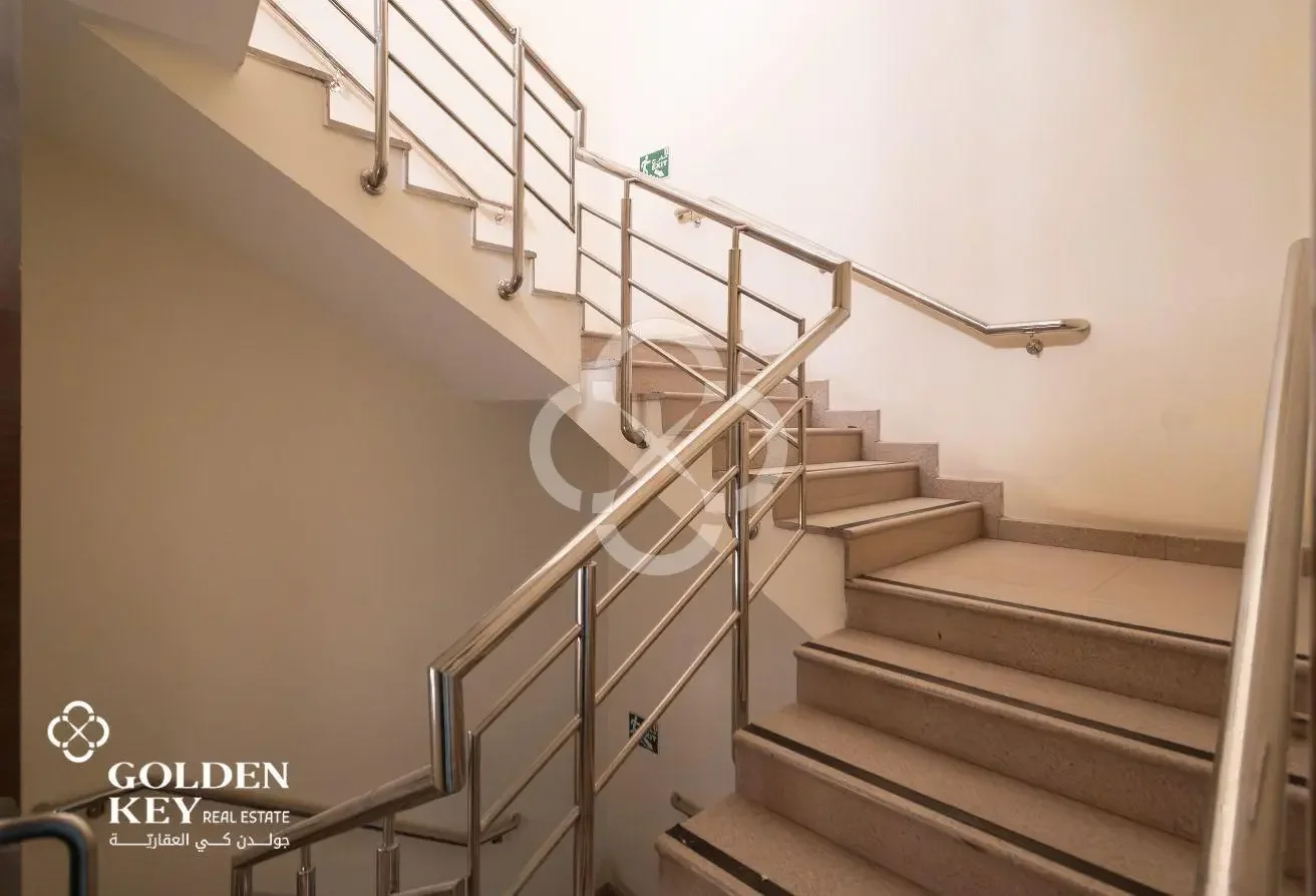 Commercial Building for Lease | D-Ring Road