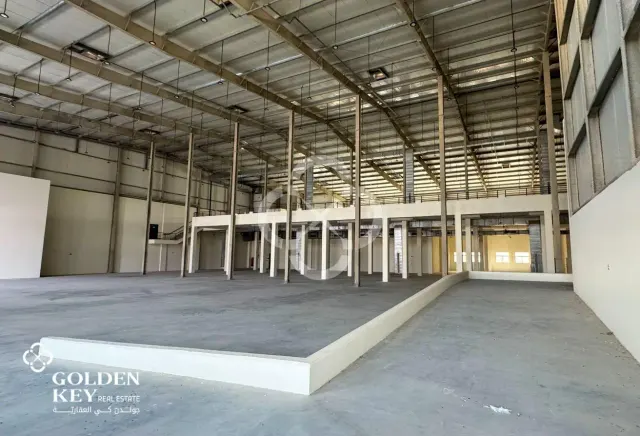 Spacious General Warehouse/Showroom| Logistic Area