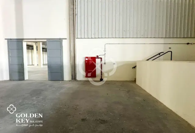 Spacious General Warehouse/Showroom| Logistic Area