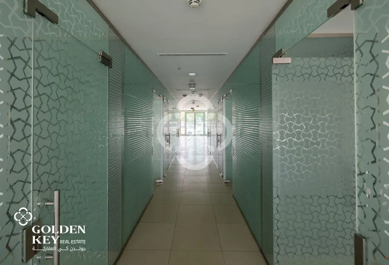 1 Year Grace PeriodꟷCommercial Building for Lease