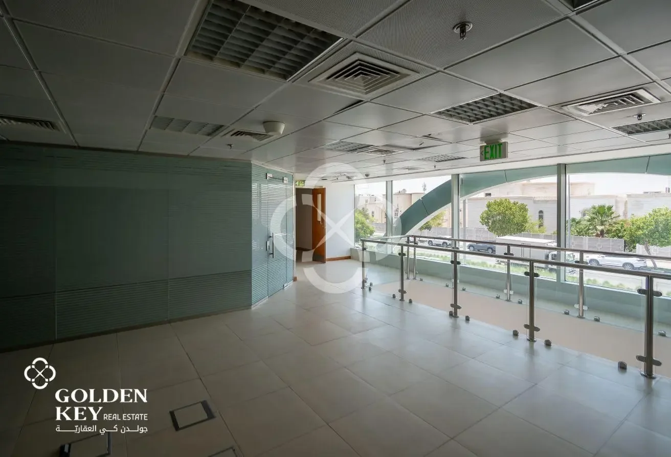 1 Year Grace PeriodꟷCommercial Building for Lease