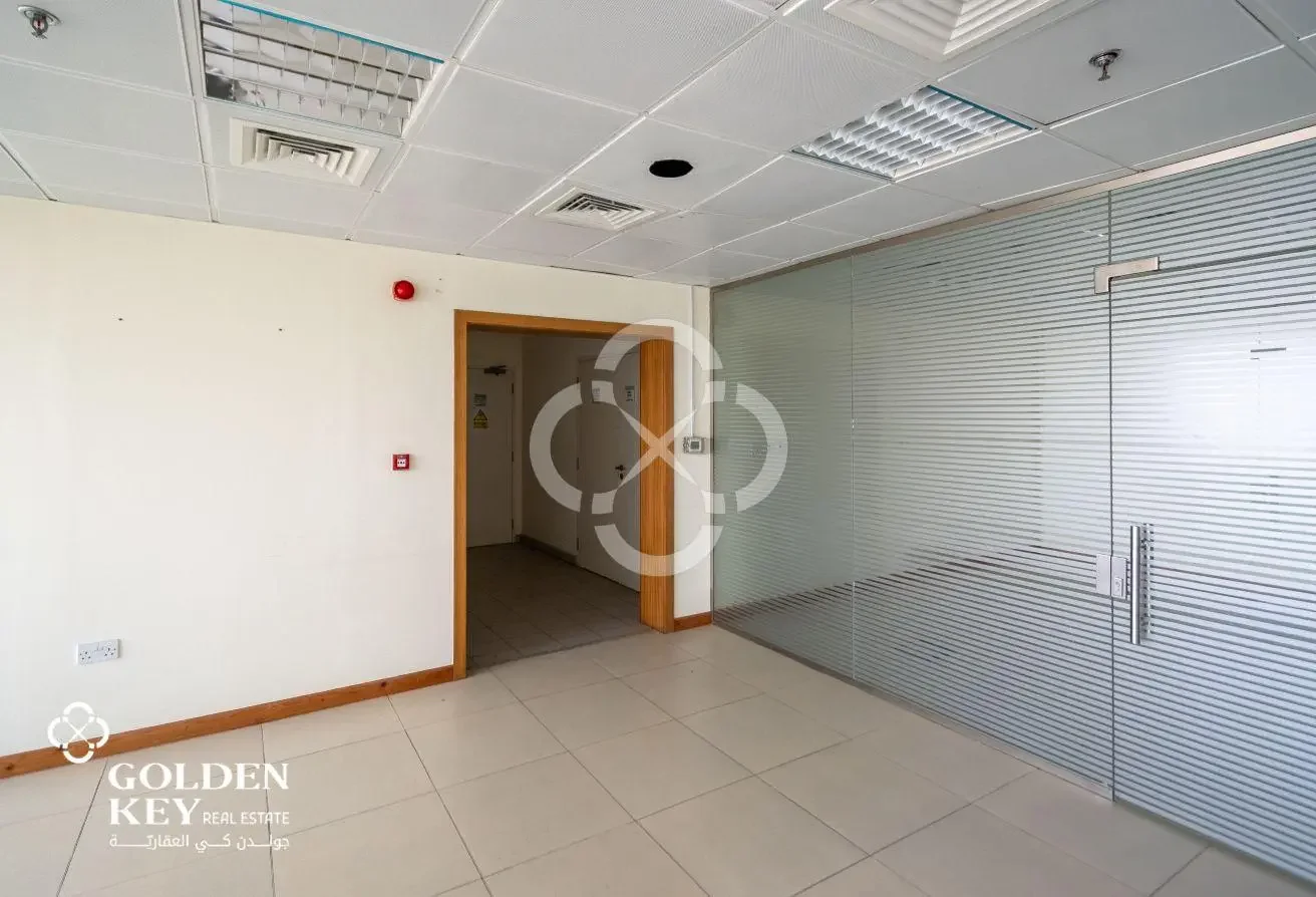 1 Year Grace PeriodꟷCommercial Building for Lease
