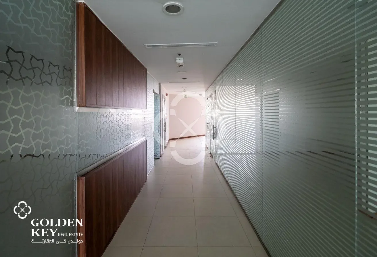 1 Year Grace PeriodꟷCommercial Building for Lease