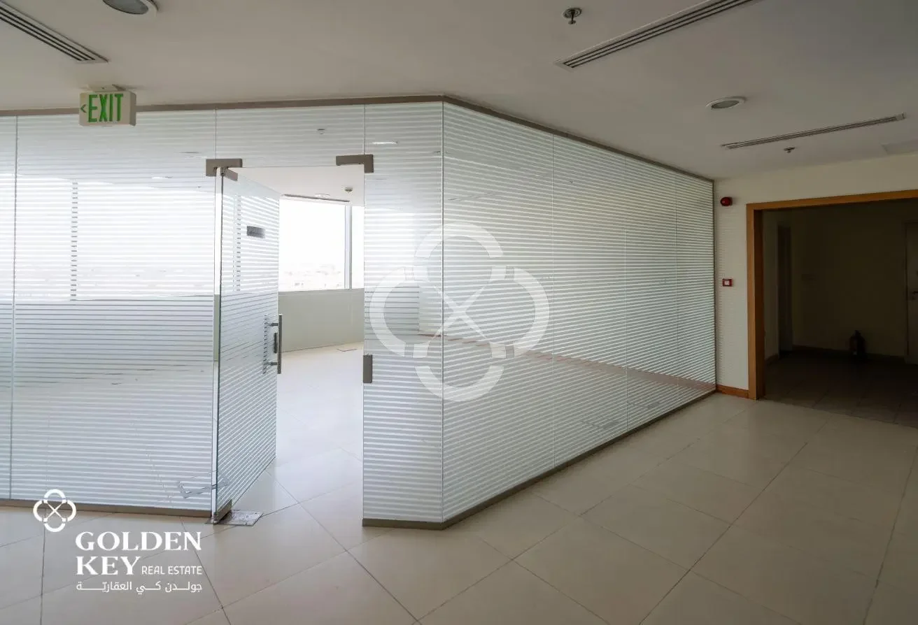1 Year Grace PeriodꟷCommercial Building for Lease