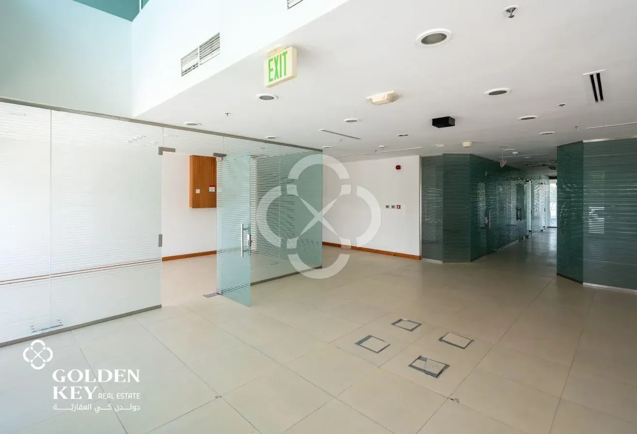1 Year Grace PeriodꟷCommercial Building for Lease
