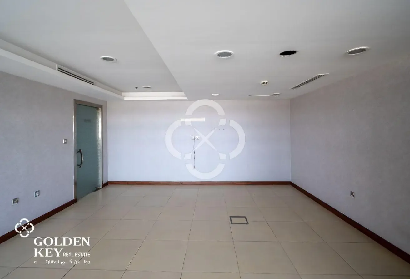 1 Year Grace PeriodꟷCommercial Building for Lease