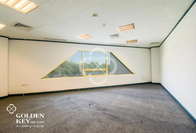 Commercial Spacious Office | Premium Location