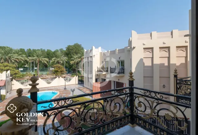 Spacious 3BR Villa | SF | West Bay Lagoon
