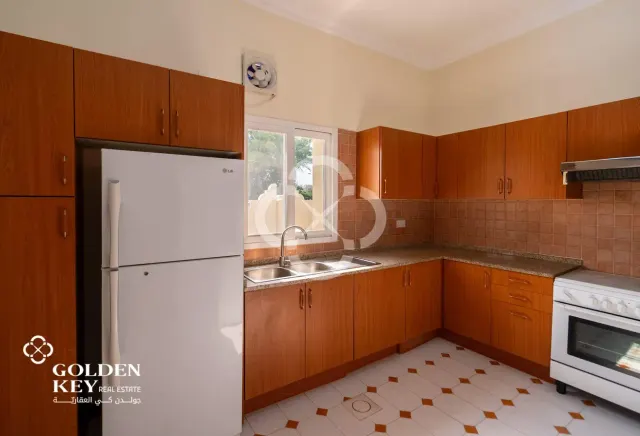 Spacious 3BR Villa | SF | West Bay Lagoon