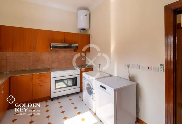 Spacious 3BR Villa | SF | West Bay Lagoon
