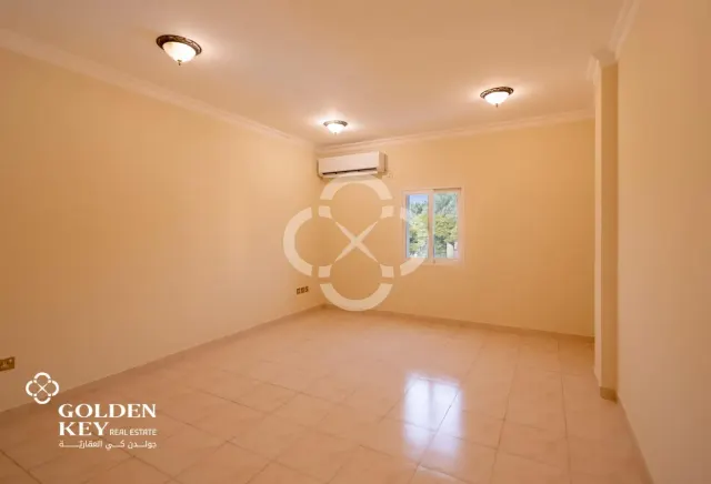 Spacious 3BR Villa | SF | West Bay Lagoon