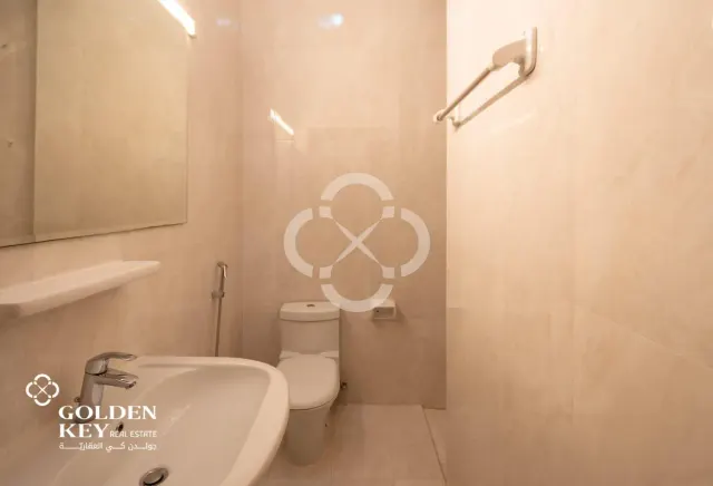 Spacious 3BR Villa | SF | West Bay Lagoon