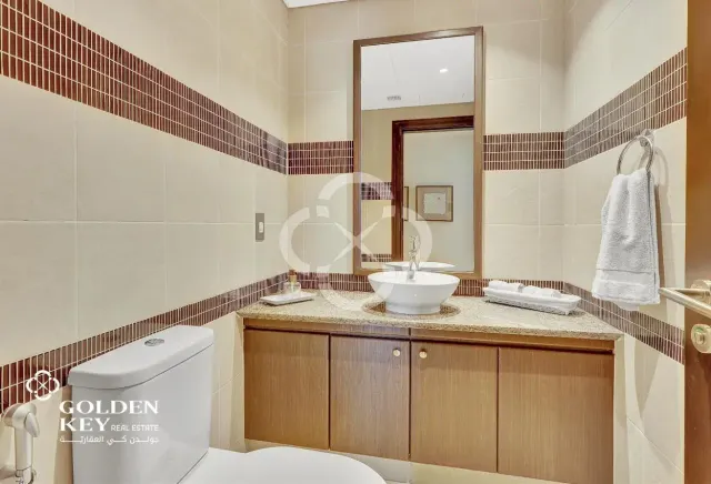 FF - 2BR w/ Balcony & Marina View | Porto Arabia
