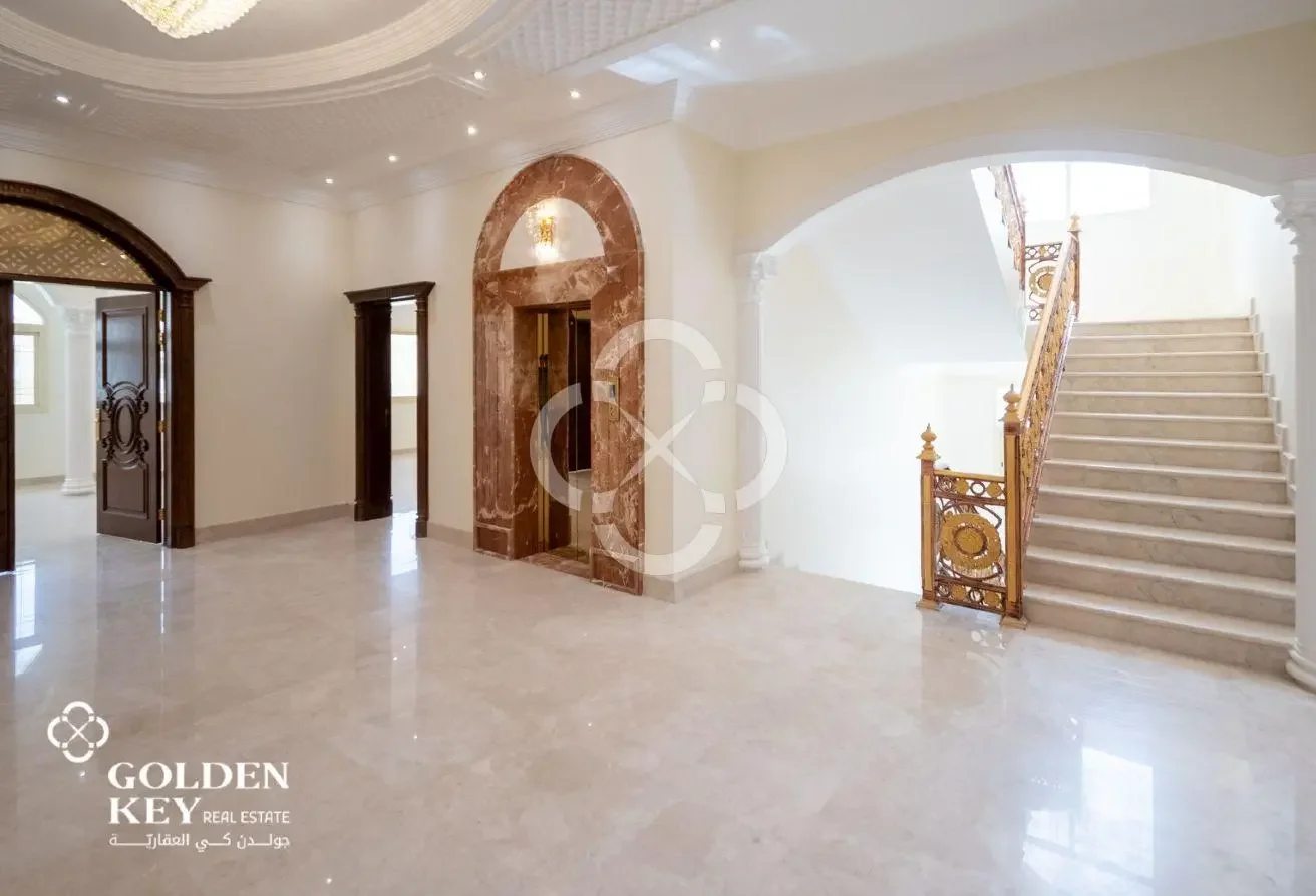 Luxury 9BR Villa – Opposite Al Thumama Stadium