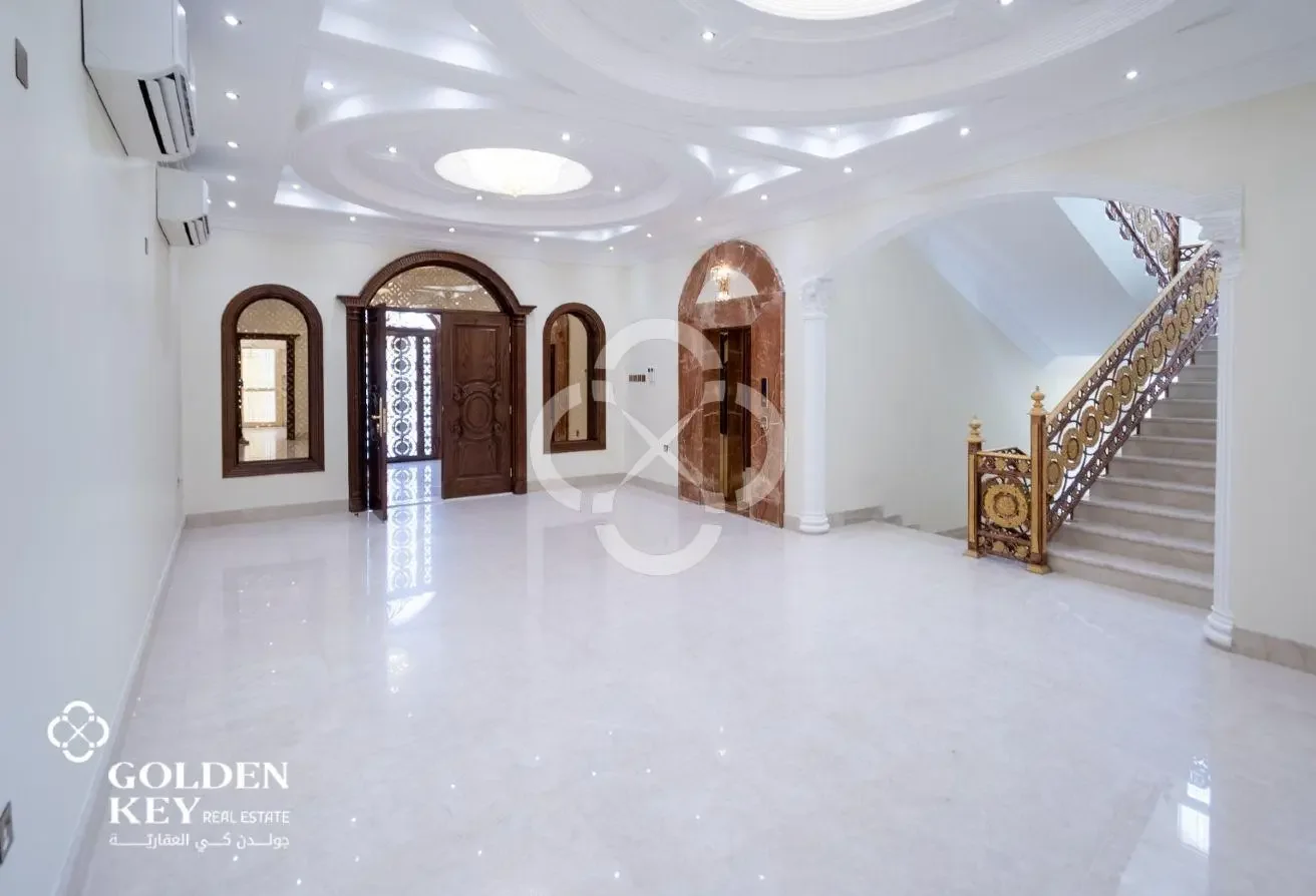 Luxury 9BR Villa – Opposite Al Thumama Stadium