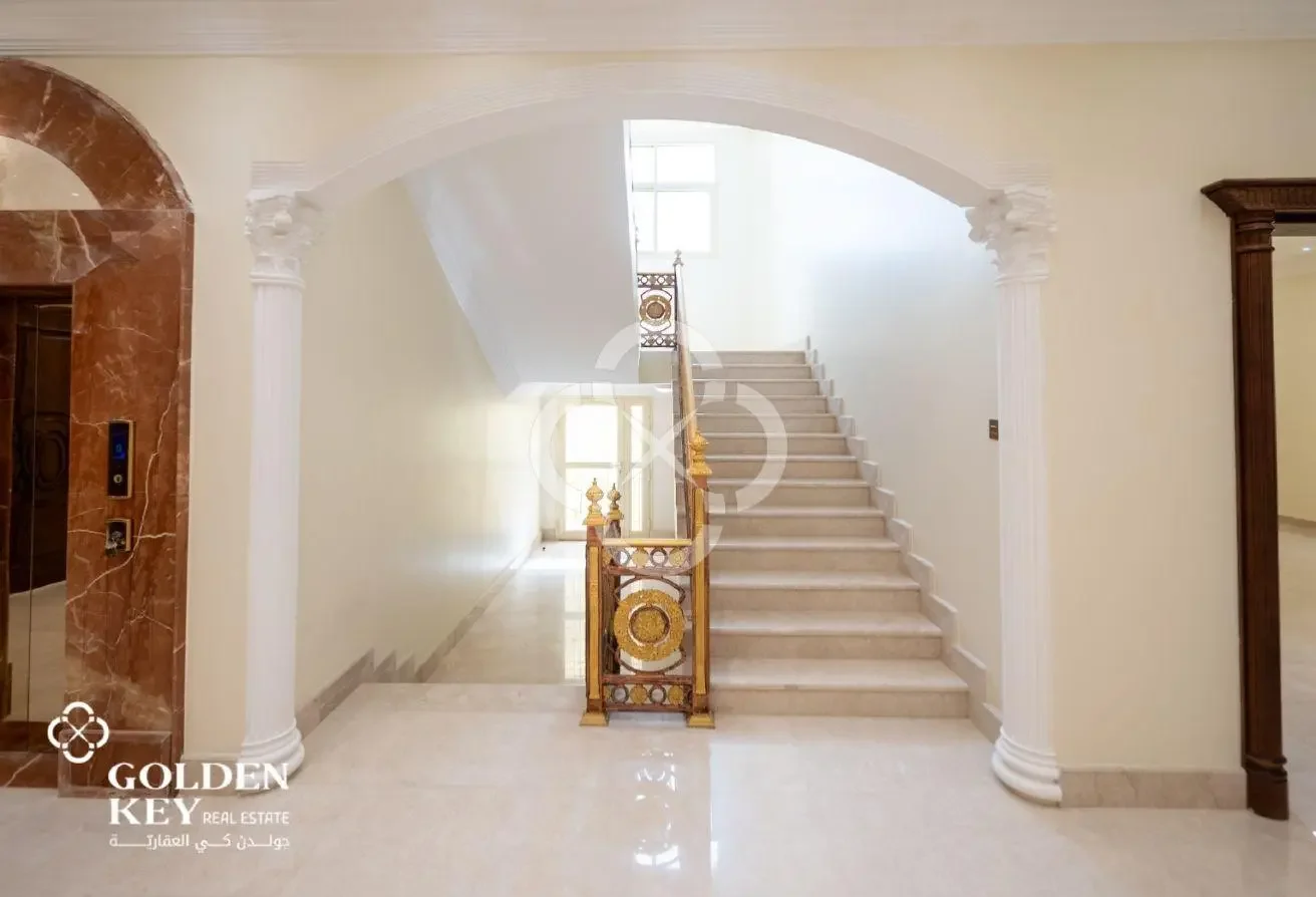 Luxury 9BR Villa – Opposite Al Thumama Stadium