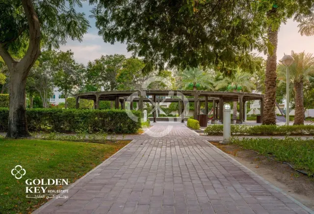 4BR Villa | Pool/Beach access | WestBay Lagoon
