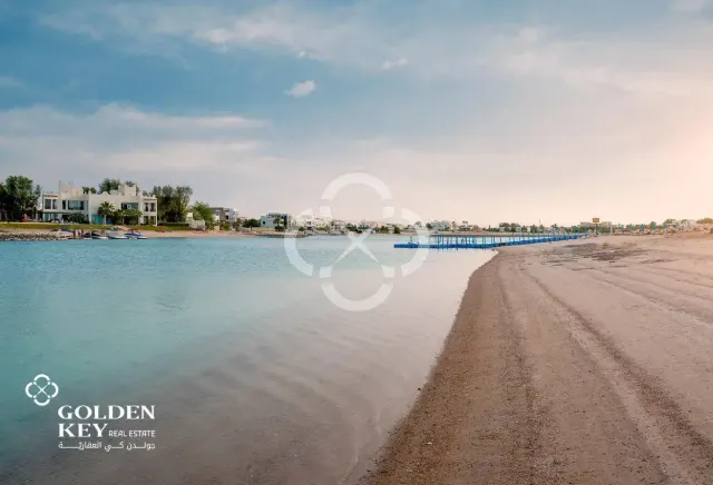 4BR Villa | Pool/Beach access | WestBay Lagoon