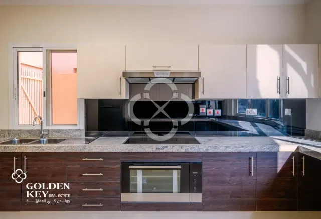 4BR Villa | Pool/Beach access | WestBay Lagoon