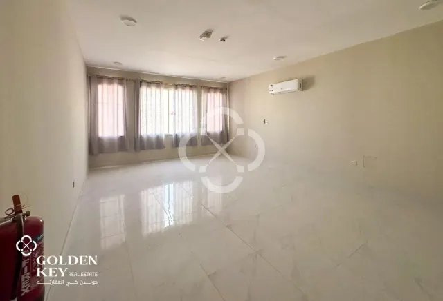 Convenient Warehouse+Labor Camp | Birkat Al Awamer