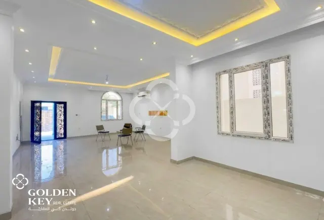 GREAT VALUE | 6BR Villa | Prime Location
