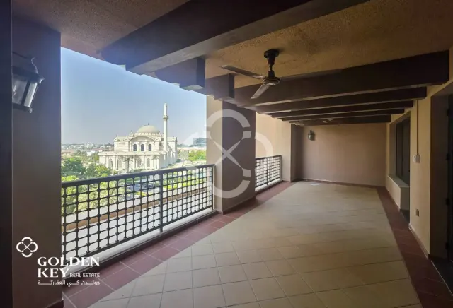 FF - 2 Bedroom | Large Balcony | Bills Included