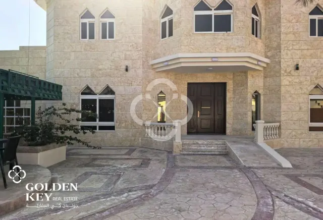 4 Master Bedroom w/ Private Pool | Al Dafna
