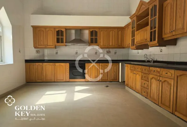 4 Master Bedroom w/ Private Pool | Al Dafna