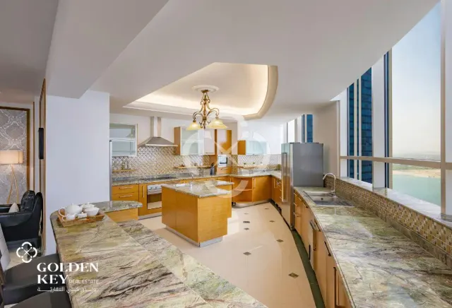 Exclusive 4 Bedroom Suite for Rent in West Bay