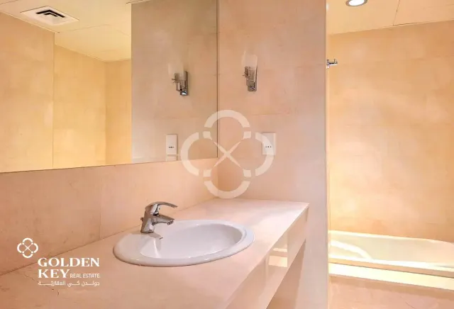 Stunning 3 Bedroom with Full Sea View