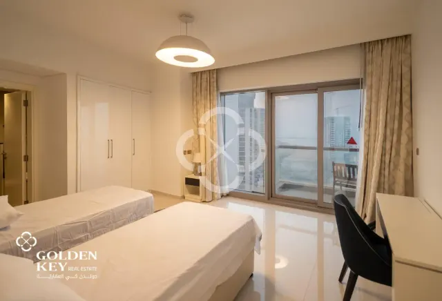 Stunning 2 Bedroom with Balcony | FF | Waterfront