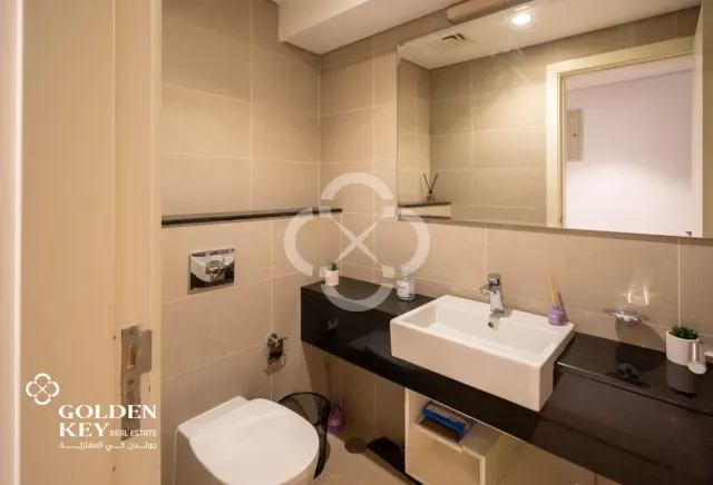 Stunning 2 Bedroom with Balcony | FF | Waterfront